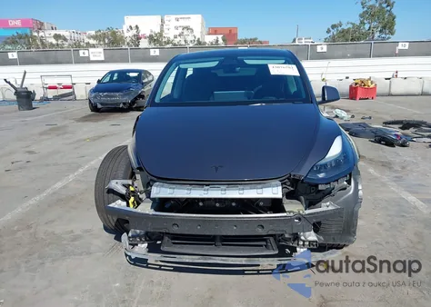 2022 Tesla Model Y Performance Dual Motor All-Wheel Drive z USA, uszkodzony, nr VIN 7SAYGDEF5NF404605